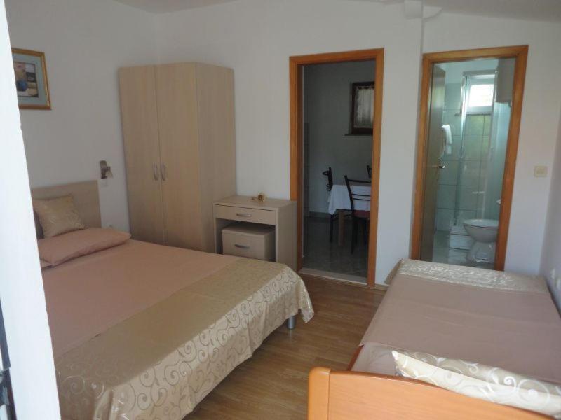 Guest House Pavkovic スラノ 部屋 写真